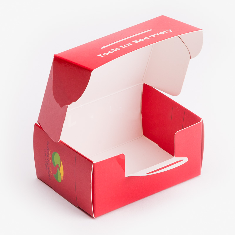 Caja de recuperación roja con asa